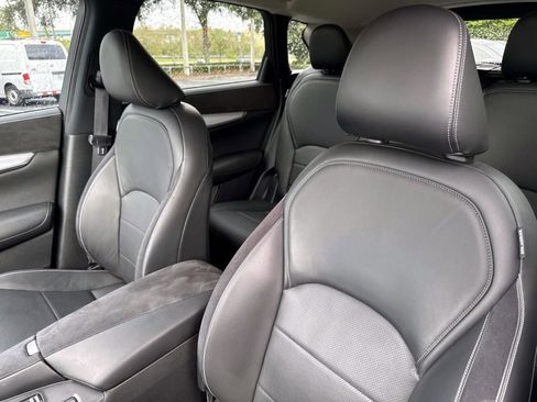 Certified 2022 INFINITI QX50 Sensory image 11