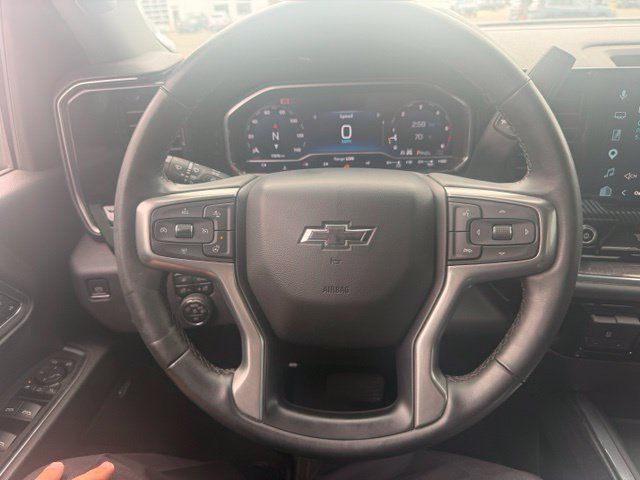 Used 2024 Chevrolet Silverado 2500 LTZ w/ LTZ Convenience Package AWD/4WD image 18