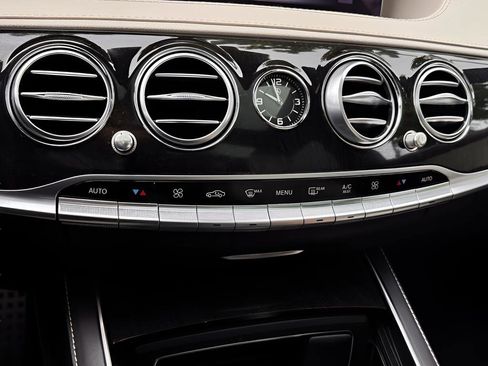 Used 2018 Mercedes-Benz S 560 4MATIC Sedan image 13