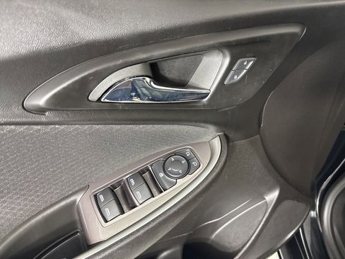 Used 2023 Chevrolet Malibu LT image 14