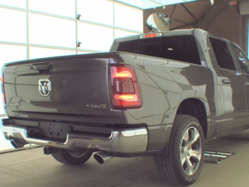 Used 2023 RAM 1500 Laramie AWD/4WD image 4