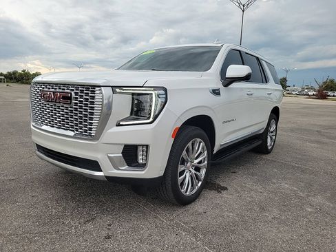 Used 2024 GMC Yukon Denali w/ Advanced Technology Package RWD image 2