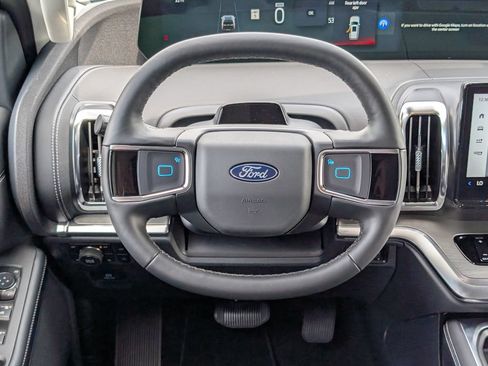 New 2026 Ford Expedition Max Platinum w/ Driver's Package AWD/4WD image 10
