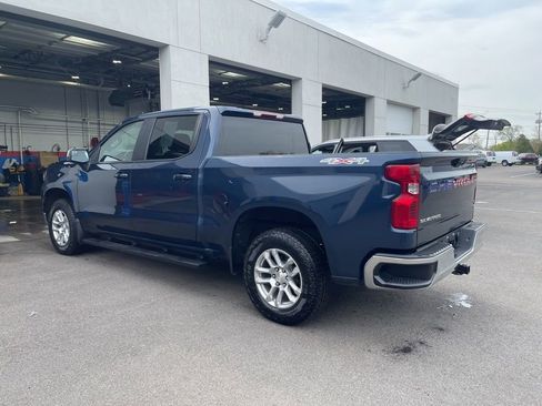 Used 2022 Chevrolet Silverado 1500 LT AWD/4WD image 5