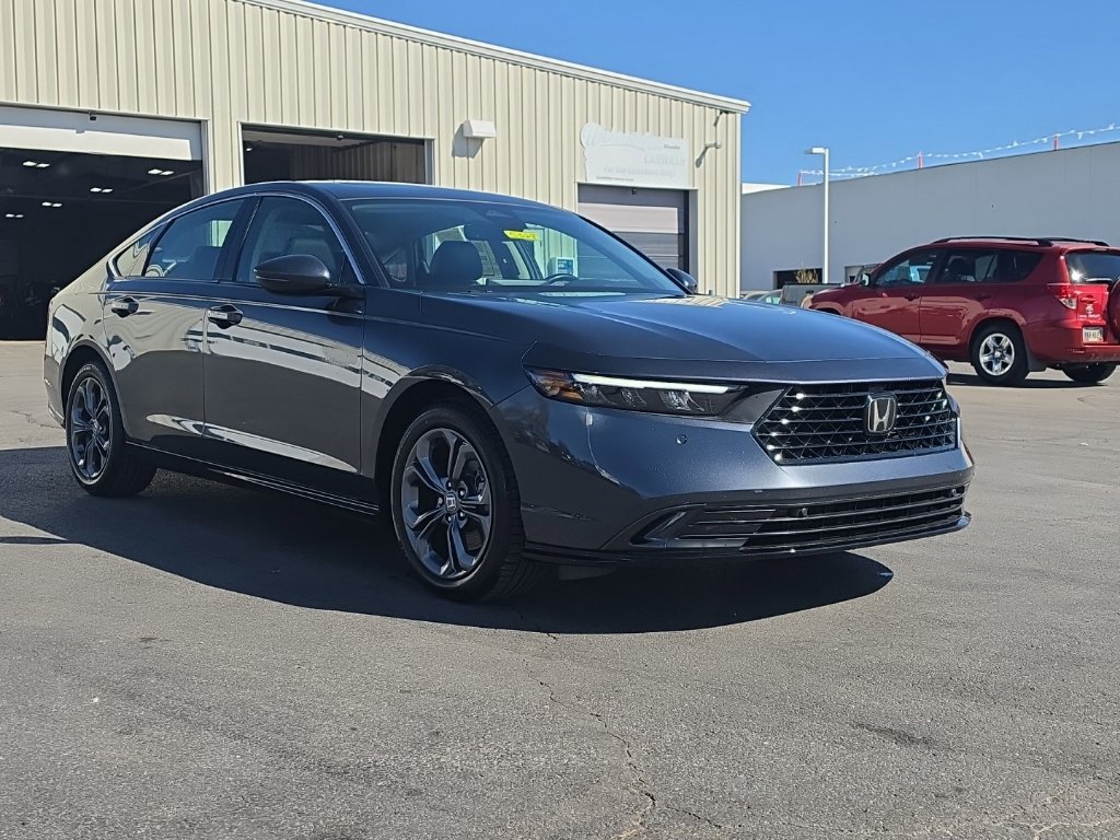 Used 2025 Honda Accord EX-L image 1