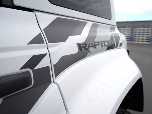 New 2025 Ford Bronco Raptor image 26