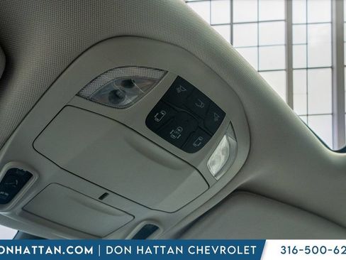 Used 2023 Chrysler Pacifica Limited FWD image 14