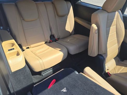Used 2024 Mercedes-Benz GLS 450 4MATIC image 22