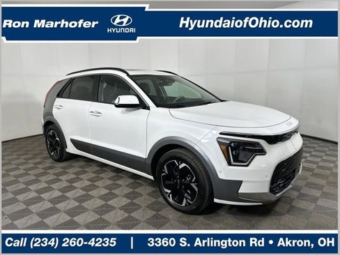 Used 2024 Kia Niro Wave w/ Wave Preserve Package image 1