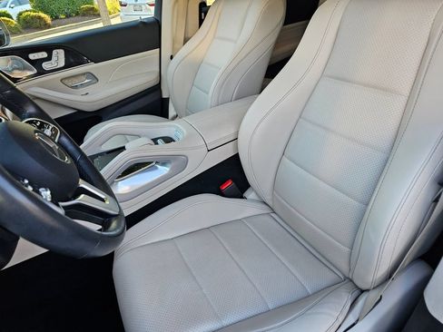 Used 2022 Mercedes-Benz GLS 450 4MATIC image 29