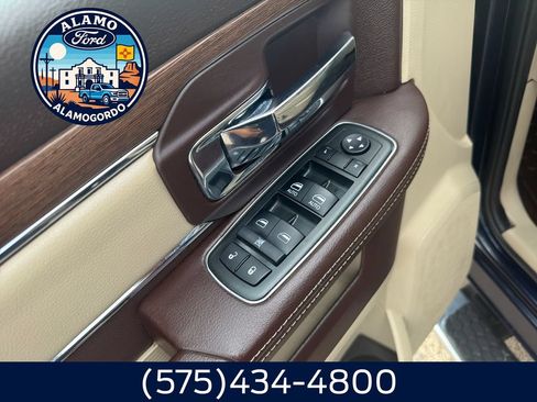 Used 2015 RAM 1500 Laramie w/ Convenience Group AWD/4WD image 11