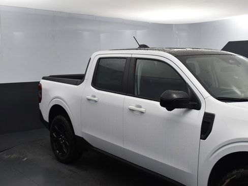 New 2025 Ford Maverick Lariat w/ Black Appearance Package image 12
