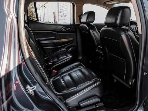 Used 2018 GMC Acadia Denali w/ Technology Package image 44