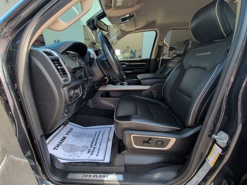 Used 2020 RAM 1500 Laramie AWD/4WD image 10