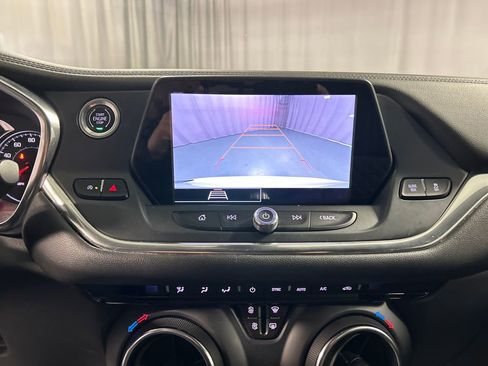 Used 2022 Chevrolet Blazer LT FWD image 18