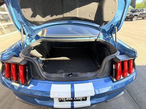 Used 2021 Ford Mustang Shelby GT500 w/ Technology Package image 32