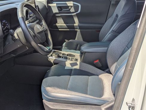 Used 2021 Ford Bronco Sport Outer Banks w/ Outer Banks Package image 11