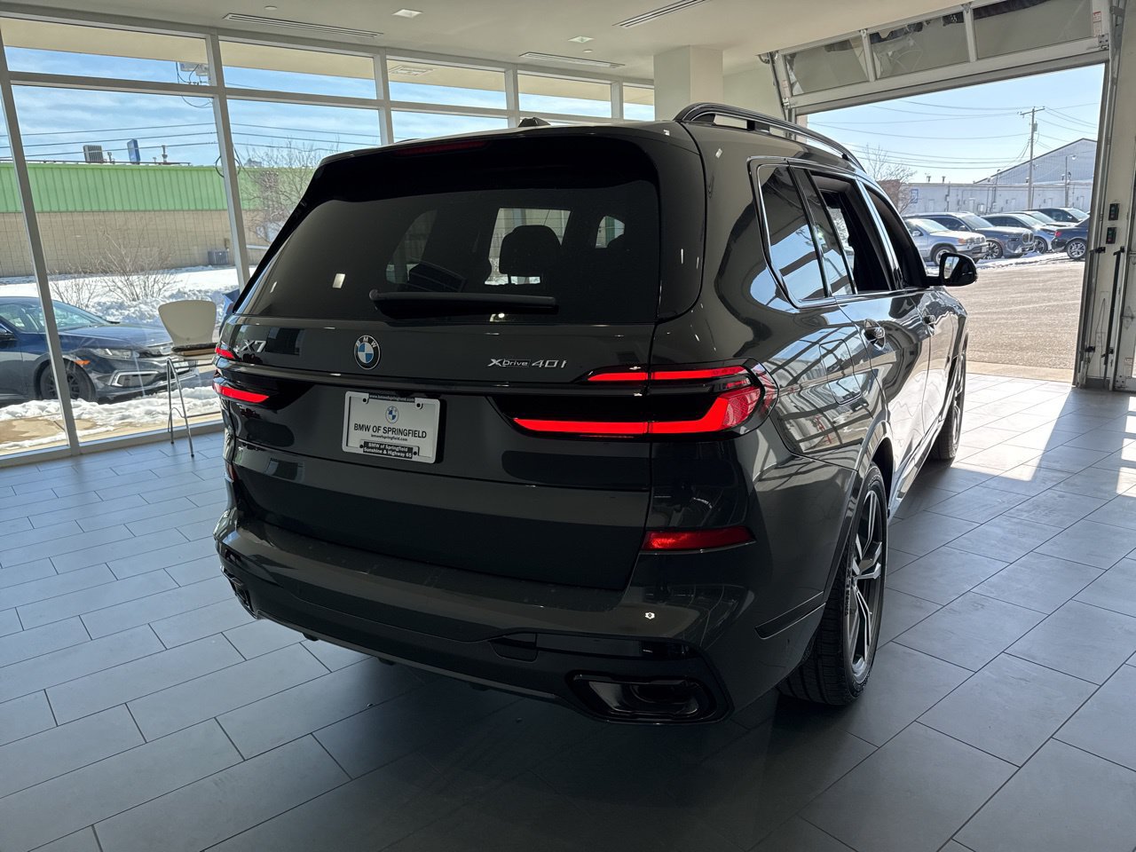 New 2026 BMW X7 xDrive40i w/ M Sport Package AWD/4WD image 7