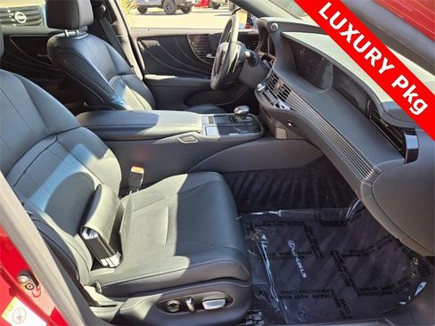 Used 2019 Lexus LS 500 image 21