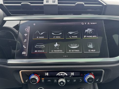 Used 2024 Audi Q3 2.0T Premium image 14