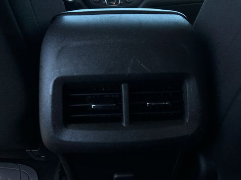 Used 2021 Chevrolet Equinox LT AWD/4WD image 21