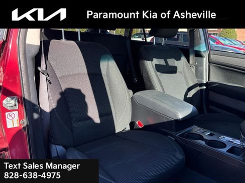 Used 2019 Subaru Outback 2.5i Premium image 18