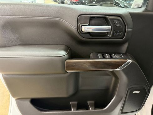 Used 2020 GMC Sierra 1500 SLT image 10