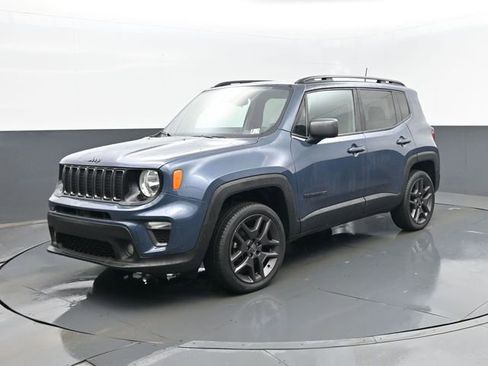 Used 2021 Jeep Renegade Latitude image 1