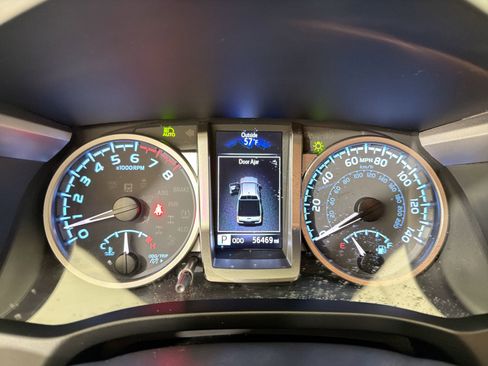 Used 2022 Toyota Tacoma SR5 image 16