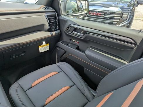 New 2026 GMC Sierra 1500 AT4 w/ AT4 Premium Package AWD/4WD image 19