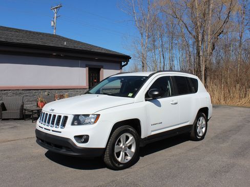Used 2014 Jeep Compass Sport w/ Power Value Group image 11