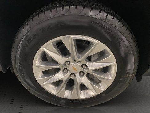 New 2026 Chevrolet Suburban Premier image 30