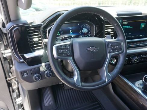 Used 2024 Chevrolet Silverado 1500 RST w/ Convenience Package II RWD image 14