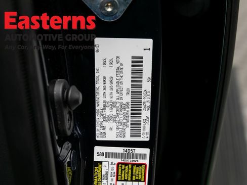 Used 2023 Toyota Tundra Platinum AWD/4WD image 39