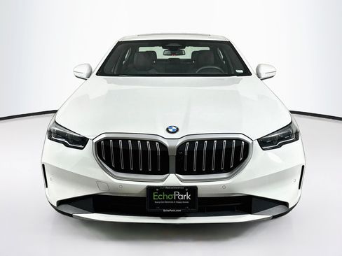 Used 2026 BMW 530i xDrive AWD/4WD image 2
