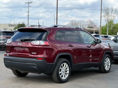 Used 2020 Jeep Cherokee Latitude w/ Cold Weather Group AWD/4WD image 37