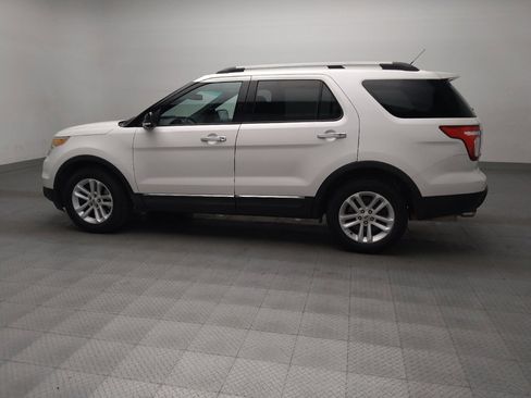 Used 2014 Ford Explorer XLT w/ Equipment Group 202A image 3