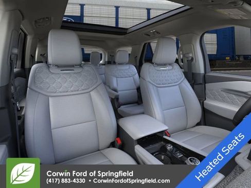 New 2026 Ford Explorer Platinum image 11