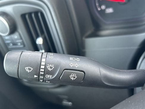 Used 2021 Chevrolet Silverado 1500 Custom Trail Boss image 28