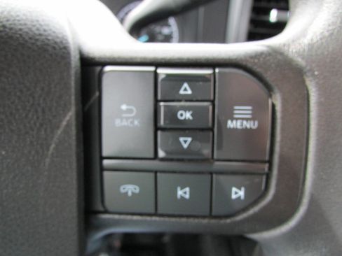 Used 2023 Ford F250 XL w/ XL Chrome Package image 25