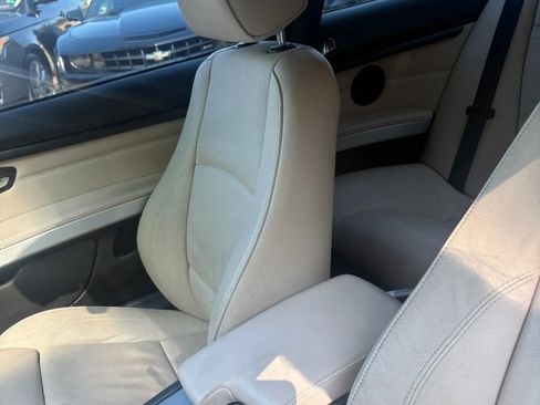 Used 2013 BMW 335i xDrive Coupe AWD/4WD image 32