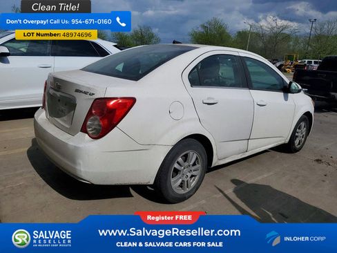 Used 2014 Chevrolet Sonic LT image 4