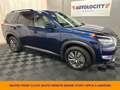 Used 2025 Nissan Pathfinder SV AWD/4WD image 1