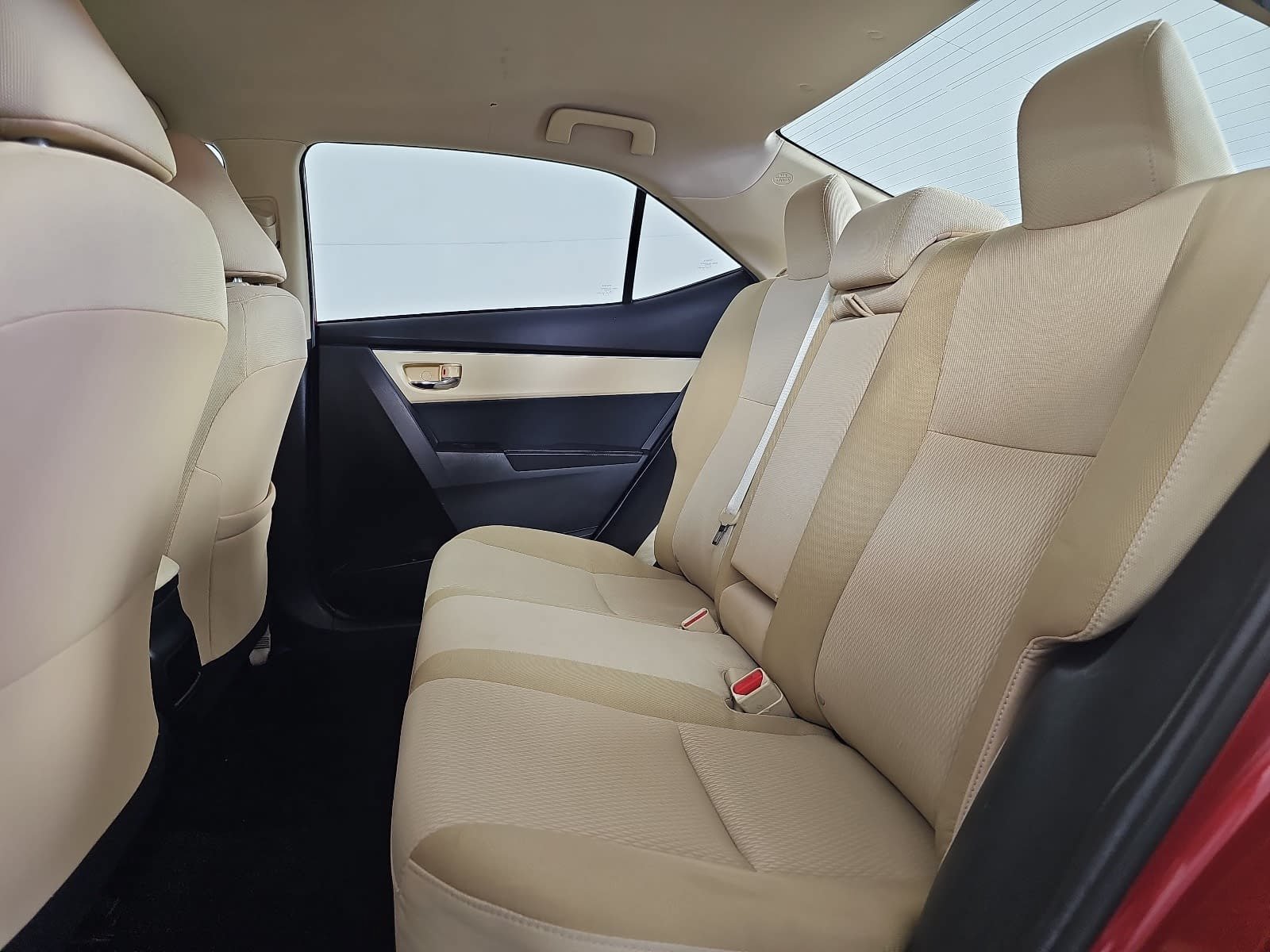 Used 2019 Toyota Corolla LE FWD image 13