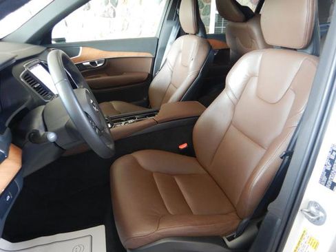 Used 2024 Volvo XC90 B6 Core image 13