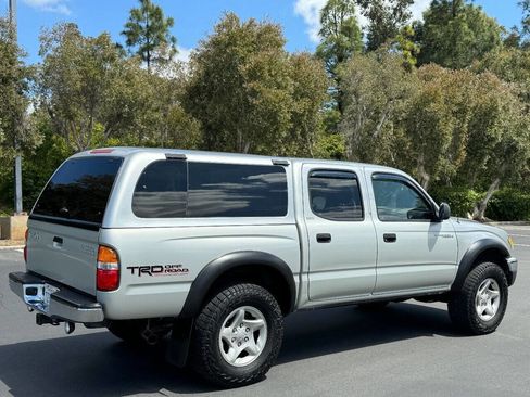 Used 2001 Toyota Tacoma PreRunner image 3