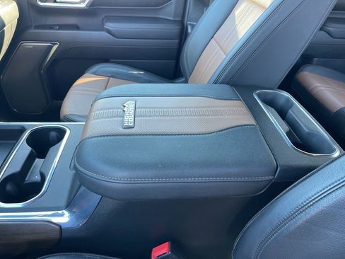 Used 2024 Chevrolet Silverado 2500 High Country w/ Technology Package image 15