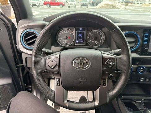 Certified 2018 Toyota Tacoma TRD Sport image 20