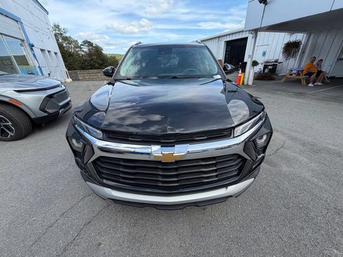 Used 2025 Chevrolet TrailBlazer LT AWD/4WD image 8