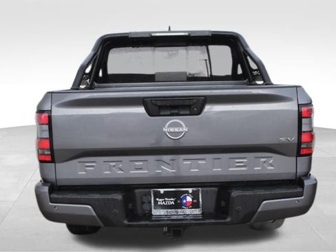Used 2023 Nissan Frontier SV w/ SV Convenience Package image 7